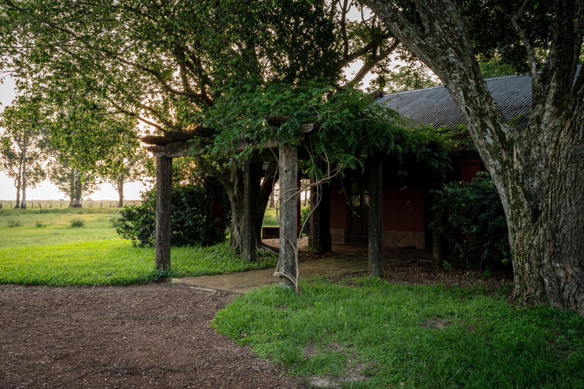 Estancia Ibera Colonia Carlos Pellegrini  Exterior foto